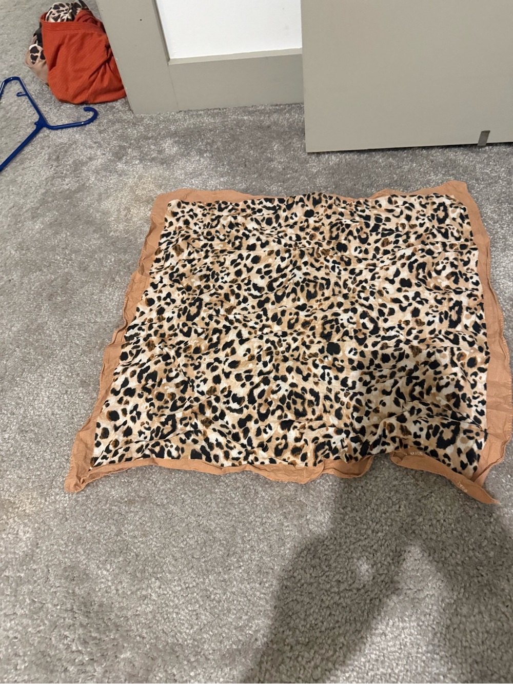 Leopard Print bandana in Tan and Black